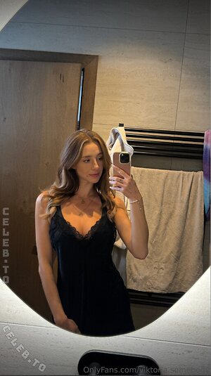 Viktoria.Somebody photo