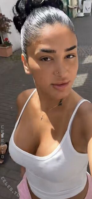 Vinoschh photo