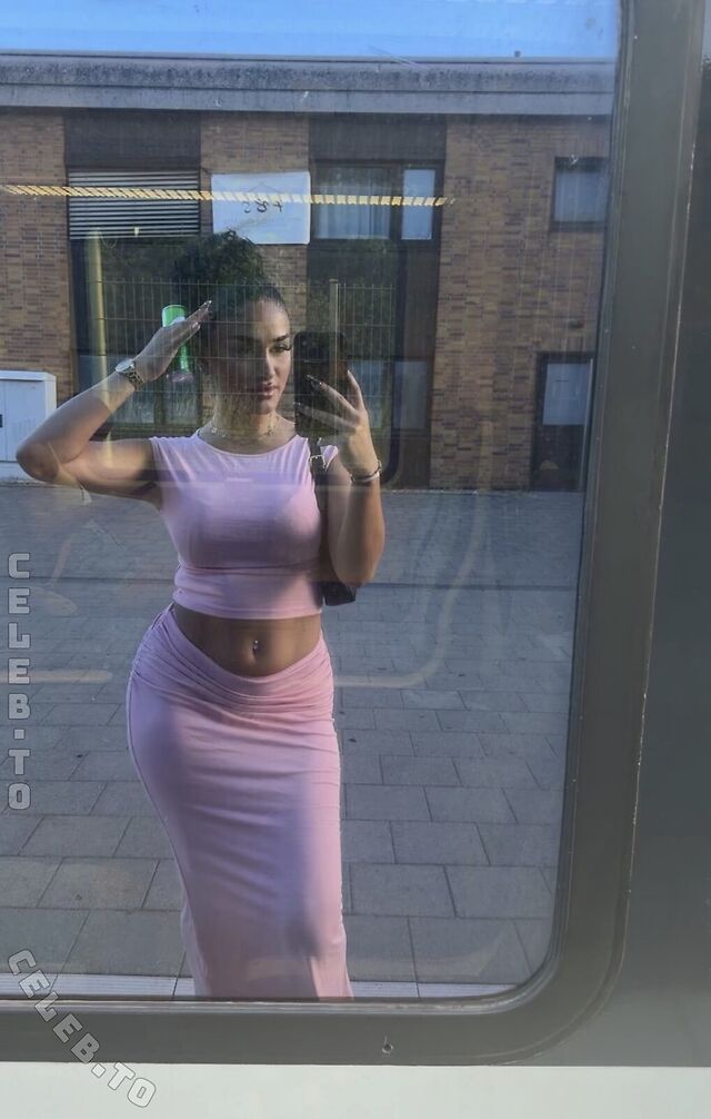 Vinoschh leaked photos