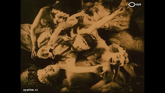 Vintage Mainstream Films with nudity or near nude scenes leaked photo #36