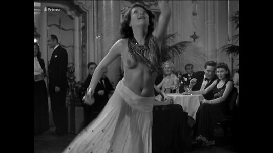 Vintage Mainstream Films with nudity or near nude scenes