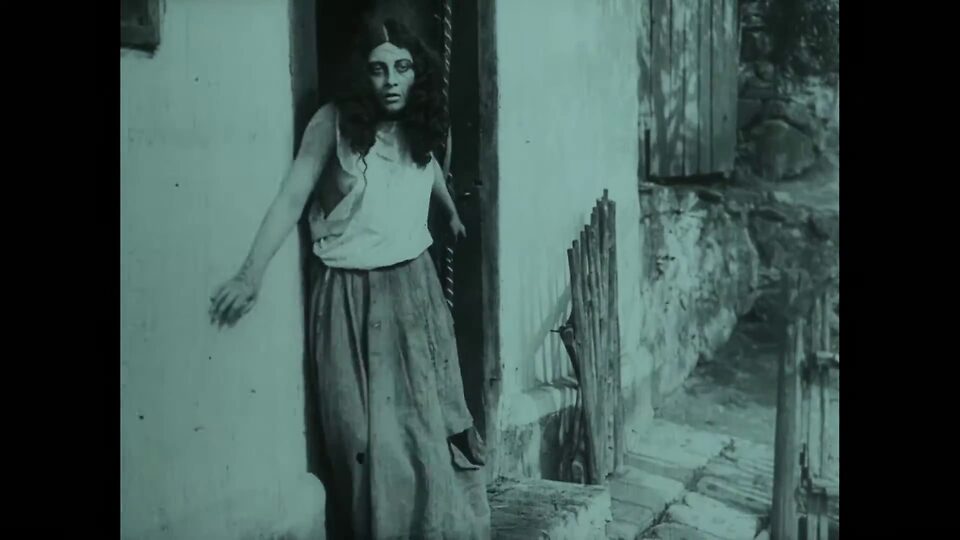 Vintage Mainstream Films with nudity or near nude scenes leaked photo #80