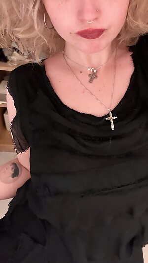 Violet Grohl leaked photo #37