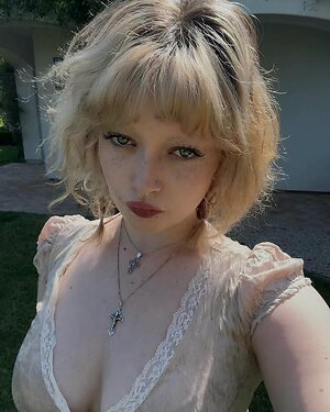 Violet Grohl leaked photo #38