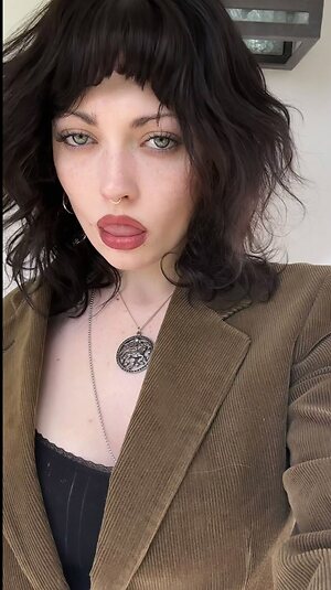 Violet Grohl