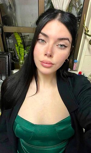 Violetmoonsxo leaked photo #3