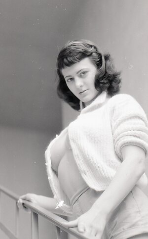 Virginia Gordon leaked photo #4