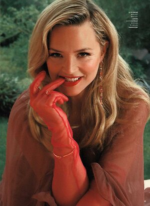 Virginie Efira leaked photo #36
