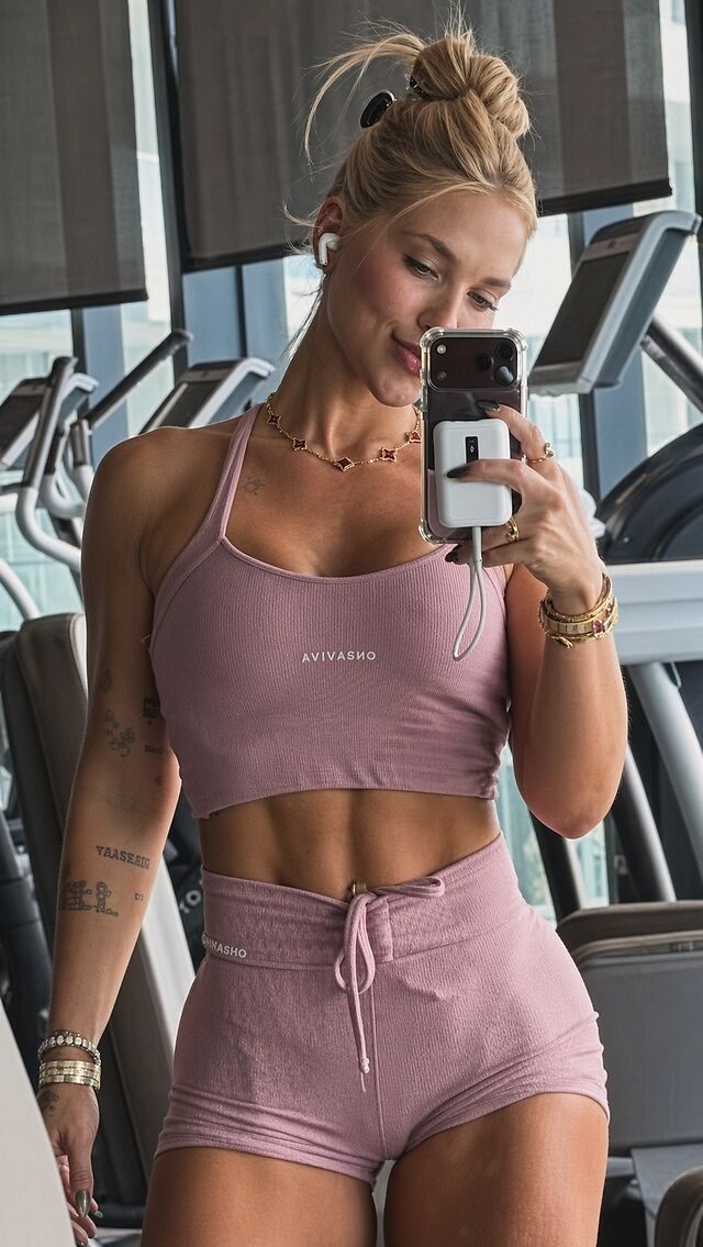 Virgínia Fonseca leaked photos