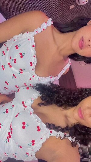 Vitoria Araujo leaked photo #23