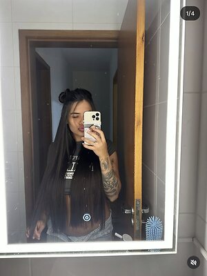 Vitória Carolina leaked photo #9
