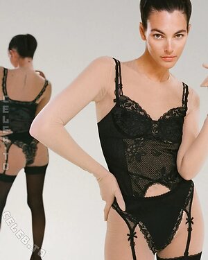 Vittoria Ceretti photo