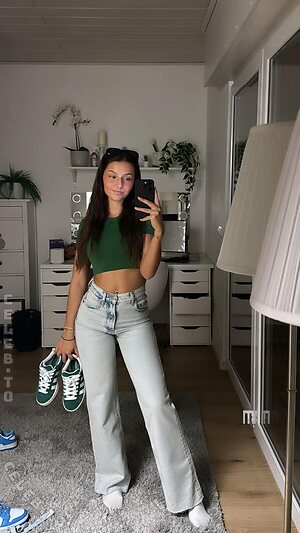 vivianalukas Nude Leaked Photo #8