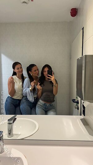 vivianalukas Nude Leaked Photo #11