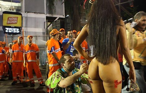 Viviane Castro leaked photo #4