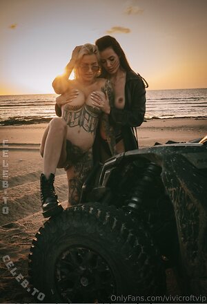 Vivi.croft Nude Leaked Photo #16