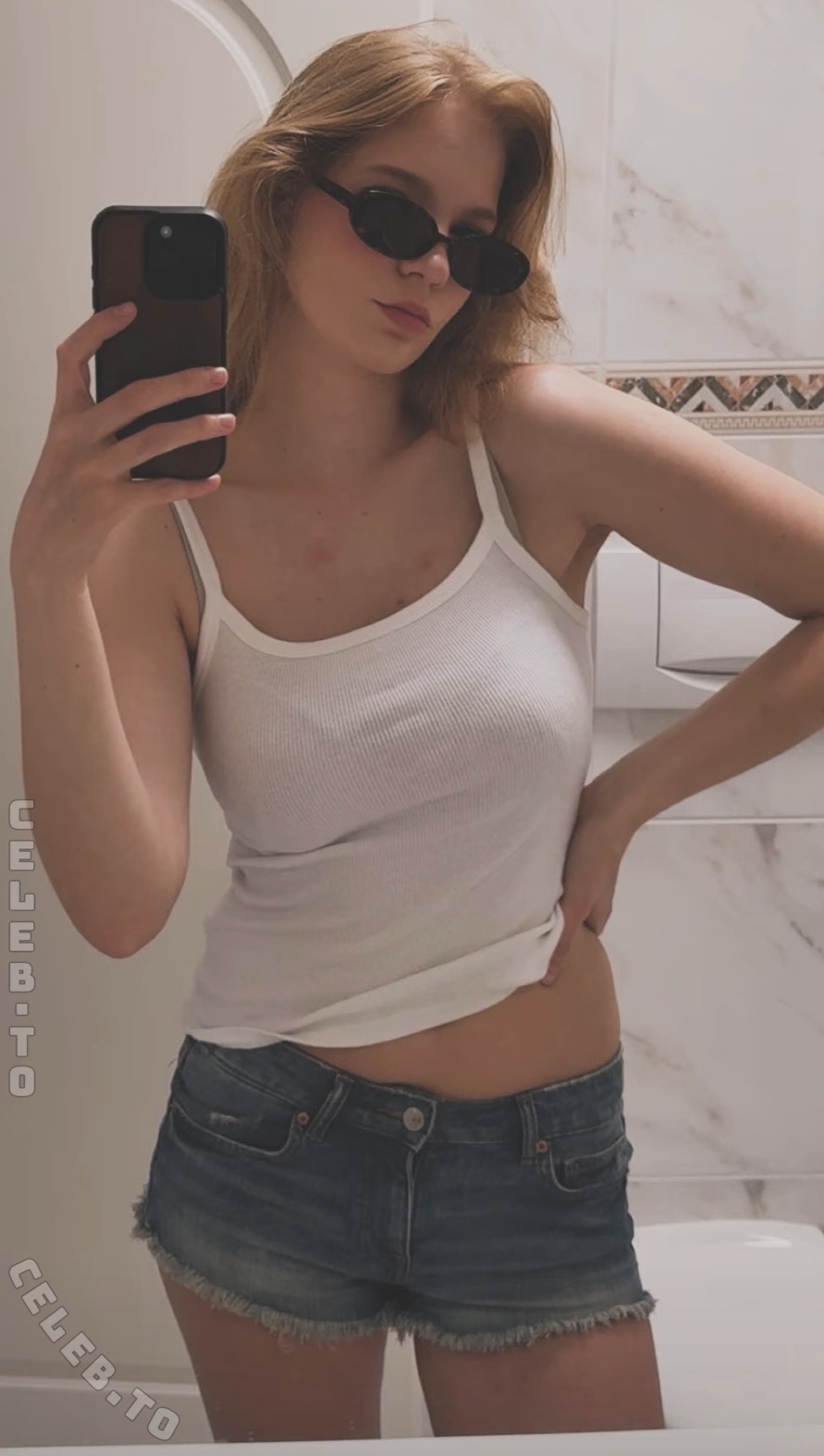 Vivien Michelle photo