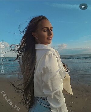 Vivien Nude Leaked Photo #25