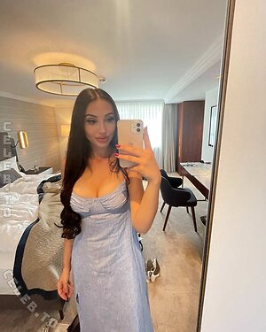 Vivienne Huber leaked photo #4