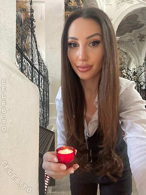 Vivienne Huber leaked photo #7