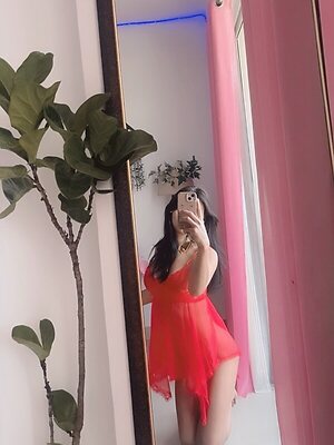Vivienne Konyak leaked photo #17