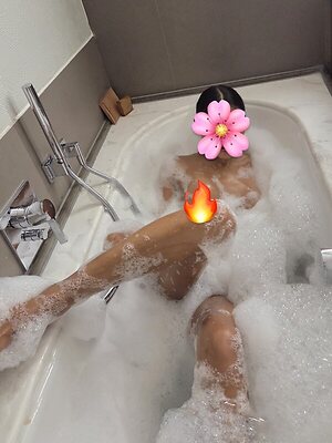 Vivienne Konyak leaked photo #24