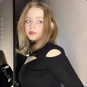 Vwemor Nude Leaked Photo #7