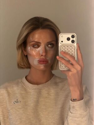 Wallis Day leaked photo #144