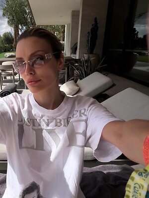 Wallis Day leaked photo #146