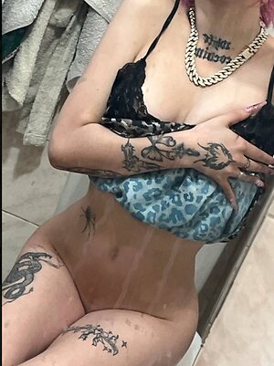 wazzita_weed leaked photo #12