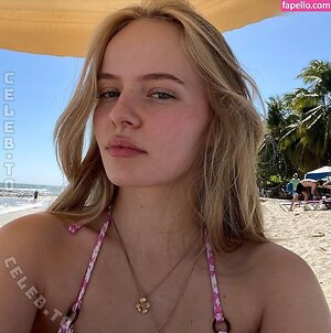Wemmse (Emma) Nude Leaked Photo #22