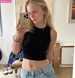 Wemmse (Emma) Nude Leaked Photo #29