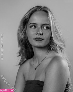 Wemmse (Emma) Nude Leaked Photo #34