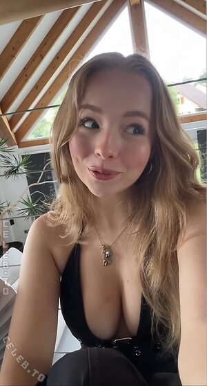 werdetlautmitlaura Nude Leaked Photo #5