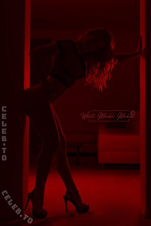 WhatMeikeMakes Nude Leaked Photo #3