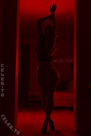 WhatMeikeMakes Nude Leaked Photo #4