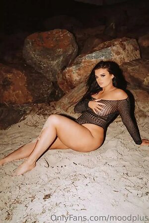 Whitney H Nude Leaked Photo #20