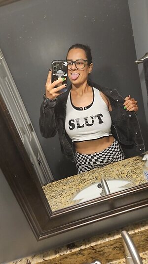 Who is this brown wife? leaked photo #3