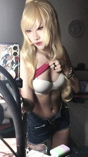 Whorebinger leaked photo #55