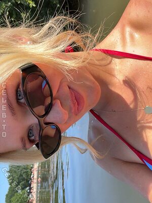 Wieke Nude Leaked Photo #158