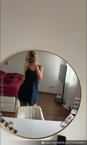 Wieke leaked photo #605