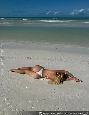 Wieke Nude Leaked Photo #6