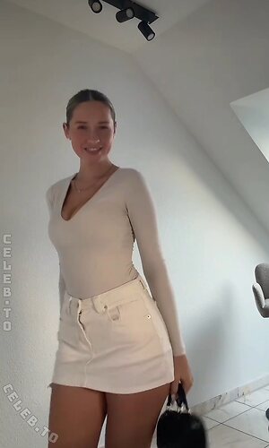 Wieke Nude Leaked Photo #18