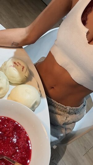 Wiktoria Niekało leaked photo #15