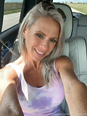 Wildwifebarbie Nude Leaked Photo #189