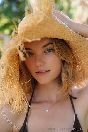 Willow Hand Nude Leaked Photo #110