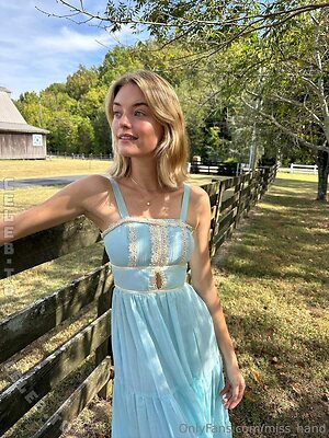 Willow Hand Nude Leaked Photo #566