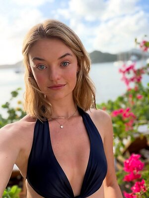 Willow Hand