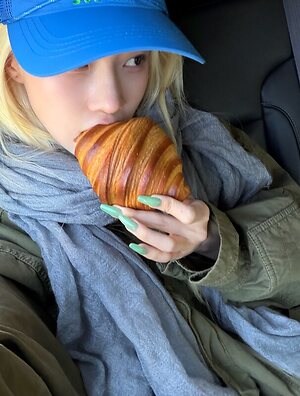 Winter leaked photo #9