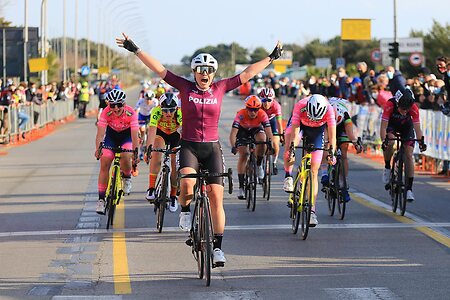 Women's Professional Peloton leaked photo #22